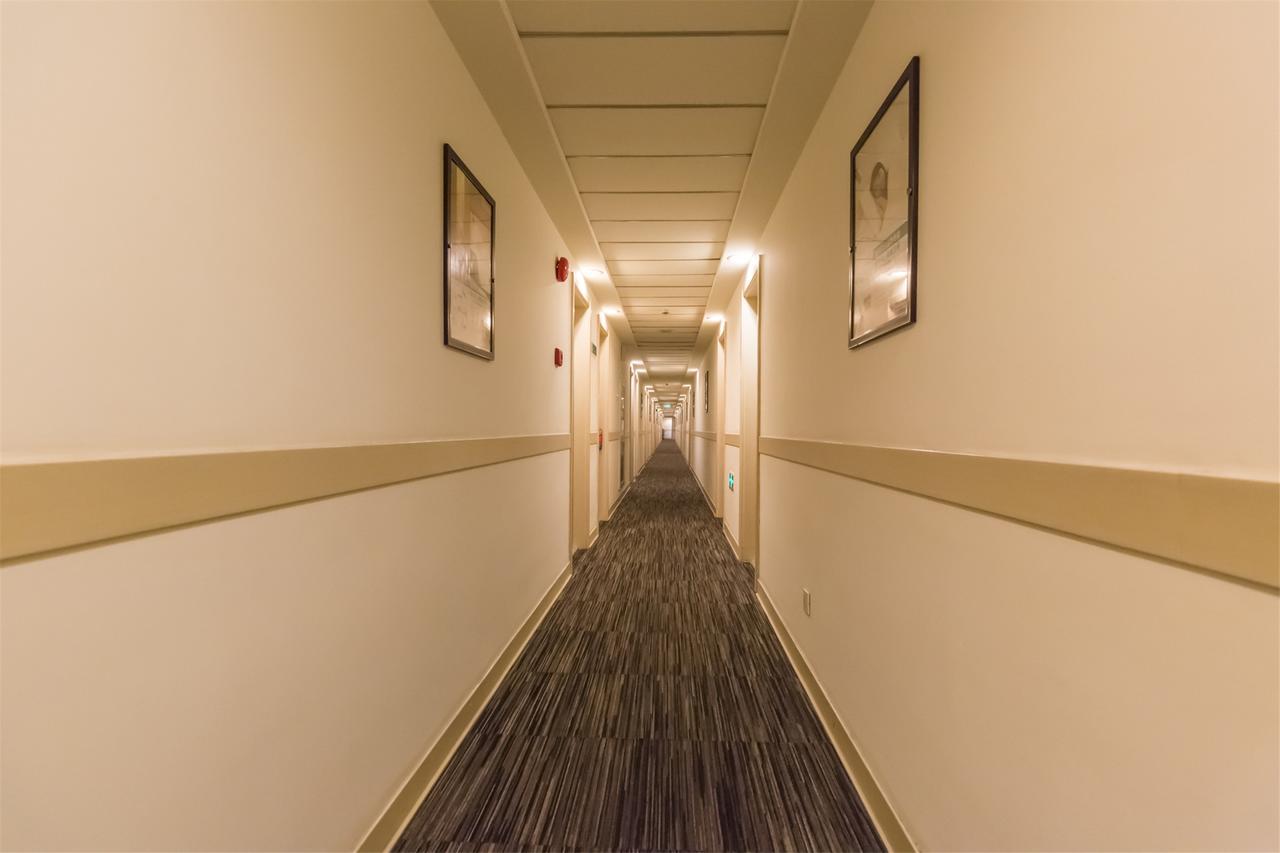 Jingjiang Inn Shanghai Hutai Road Екстер'єр фото